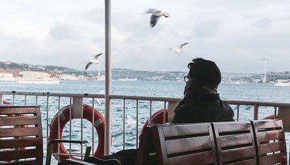 爱游戏官网首页-国际热身赛中国女足爆冷 技术问题引发关注，国足热身赛比赛结果